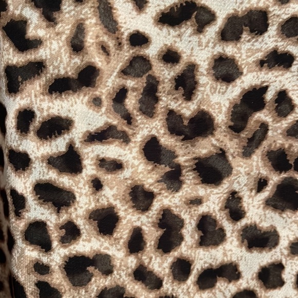 Cami Leopard Print Like New - Picture 3 of 5